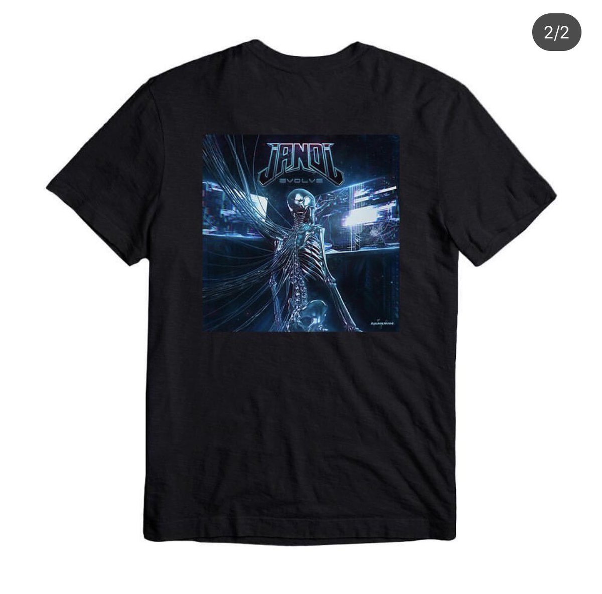 JandiBass's tweet photo. GIVEAWAY TIME!!! I have a few of these very limited shirts left over so the first giveaway is for a medium evolve exclusive shirt :) Make sure you are following me and tag one of ur friends below to enter <3 contest ends Thursday night ❤️ https://t.co/d8TnJYUJwt