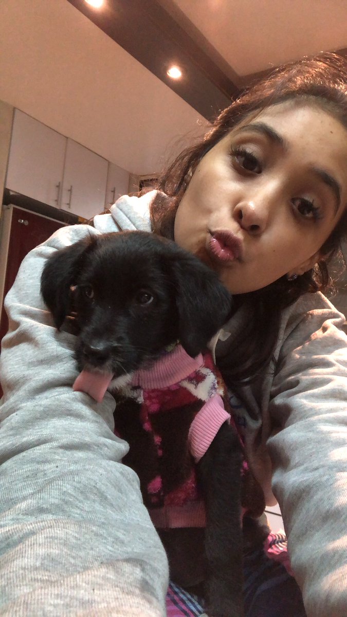 mar_shhh's tweet photo. Te adoptaría un millón de veces más ❤️❤️❤️❤️❤️ https://t.co/w9vN3Chot0