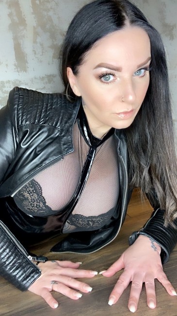 FINmessageDE's tweet photo. Einen Monat lang 100% @Toxicsugga 

🔥 LIMITIERT 🔥 noch 4 von 5 Plätze frei

Täglicher Kontakt 📨
&amp; Exklusive Inhalte warten auf dich 🎦

⭐️FINmessage Premium https://t.co/nJCXdsFgM0 https://t.co/JzC8glwIN8