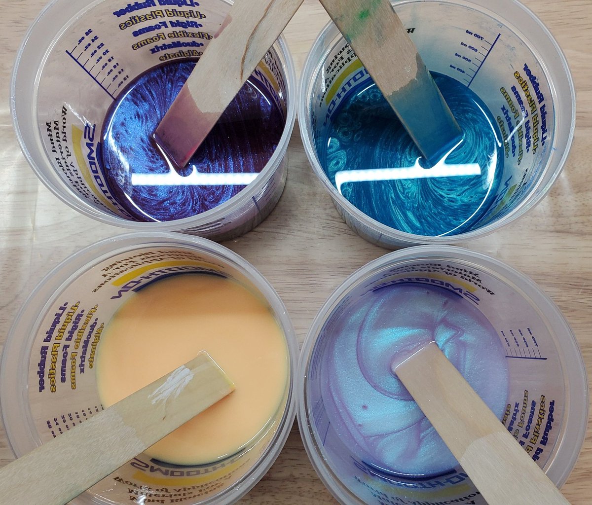 strangebedfella's tweet photo. Okay, our after lunch #SBShopDay group activity is that all 5 people here today randomly mixed 2 colors and we shuffled them around into 3 pallettes for pouring toys!
Me, Avery, and Steve will all pour one set of colors and hope for the best! https://t.co/xrpbmM0W0p