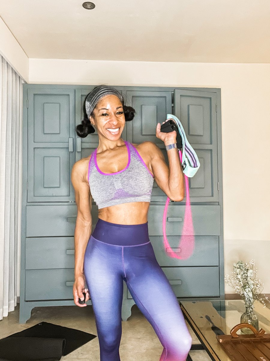 JanaStewart's tweet image. The Best Travel Workout You Can Do With No Equipment – Shoulders edition!!
thefitjanastewart.com/the-best-trave…

#travelworkout #homeworkout #quickworkout #shoulderworkout