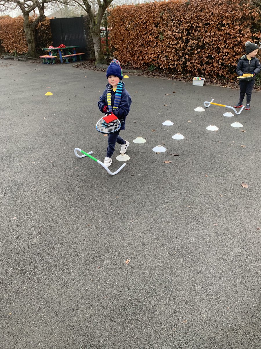DSC_PESSPA's tweet image. @bsmeyfs here are some photos of what we’ve been getting up to recently with EYFS!! Children loved the Christmas music this week!!🎵 #FUNdamentals #objectcontrol