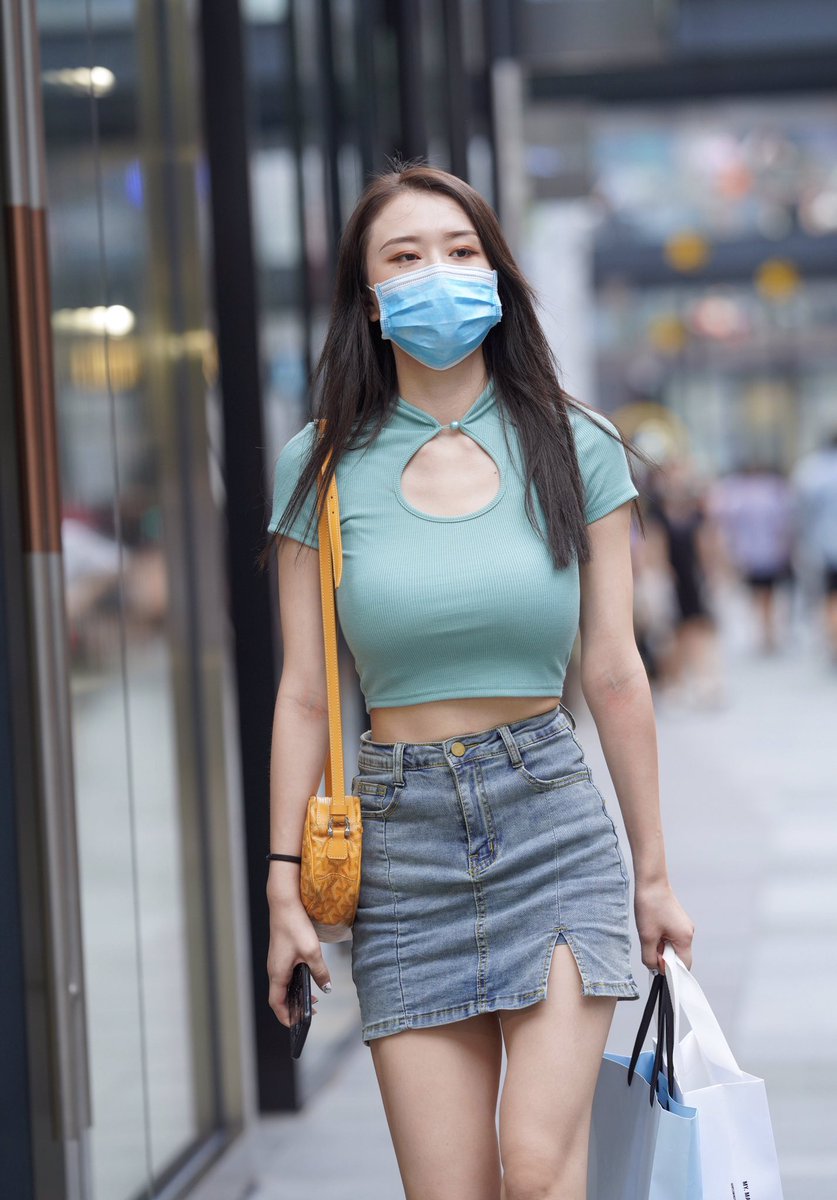 D66888's tweet photo. 三里屯清纯美女#美女 https://t.co/SqbExQz6LP