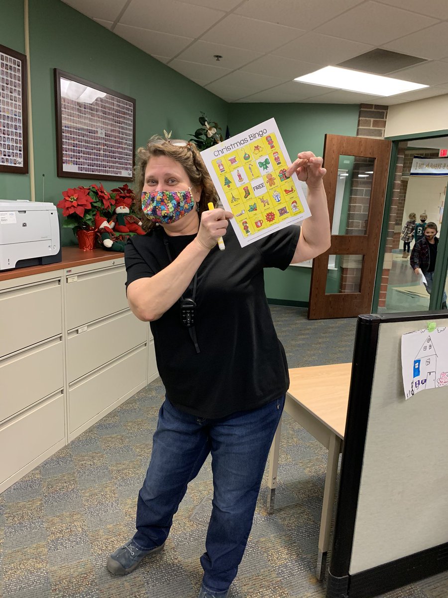 creeksideelem02's tweet photo. Creekside Teachers have had the chance to play Christmas games the last two days. BINGO winner was Ms, Knecht and today the top winner was Ms. Stout and runners up Ms.Woods and Ms. Akins. Ask your students how much fun they had!! https://t.co/YnypthUsiG