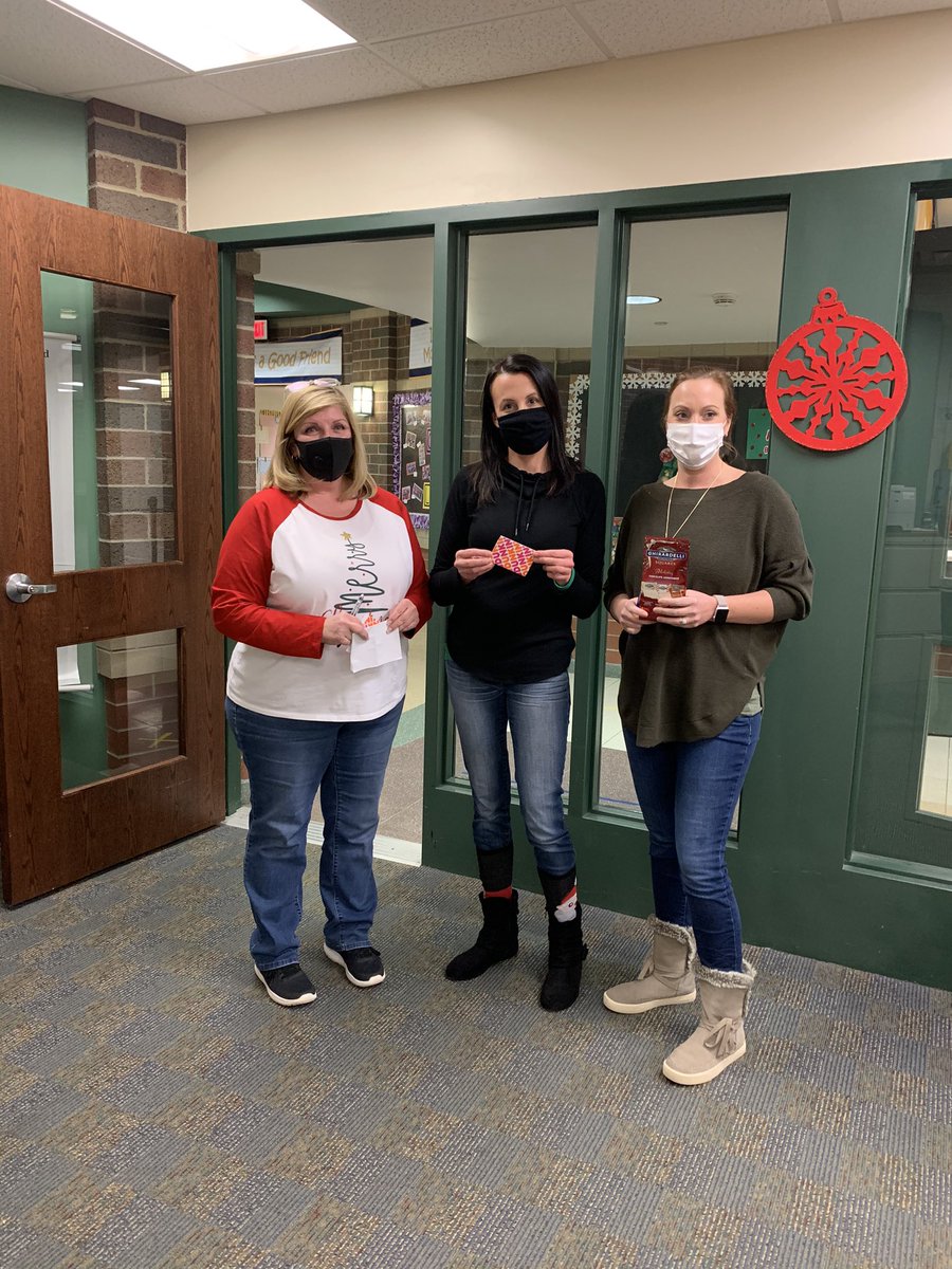 creeksideelem02's tweet photo. Creekside Teachers have had the chance to play Christmas games the last two days. BINGO winner was Ms, Knecht and today the top winner was Ms. Stout and runners up Ms.Woods and Ms. Akins. Ask your students how much fun they had!! https://t.co/YnypthUsiG