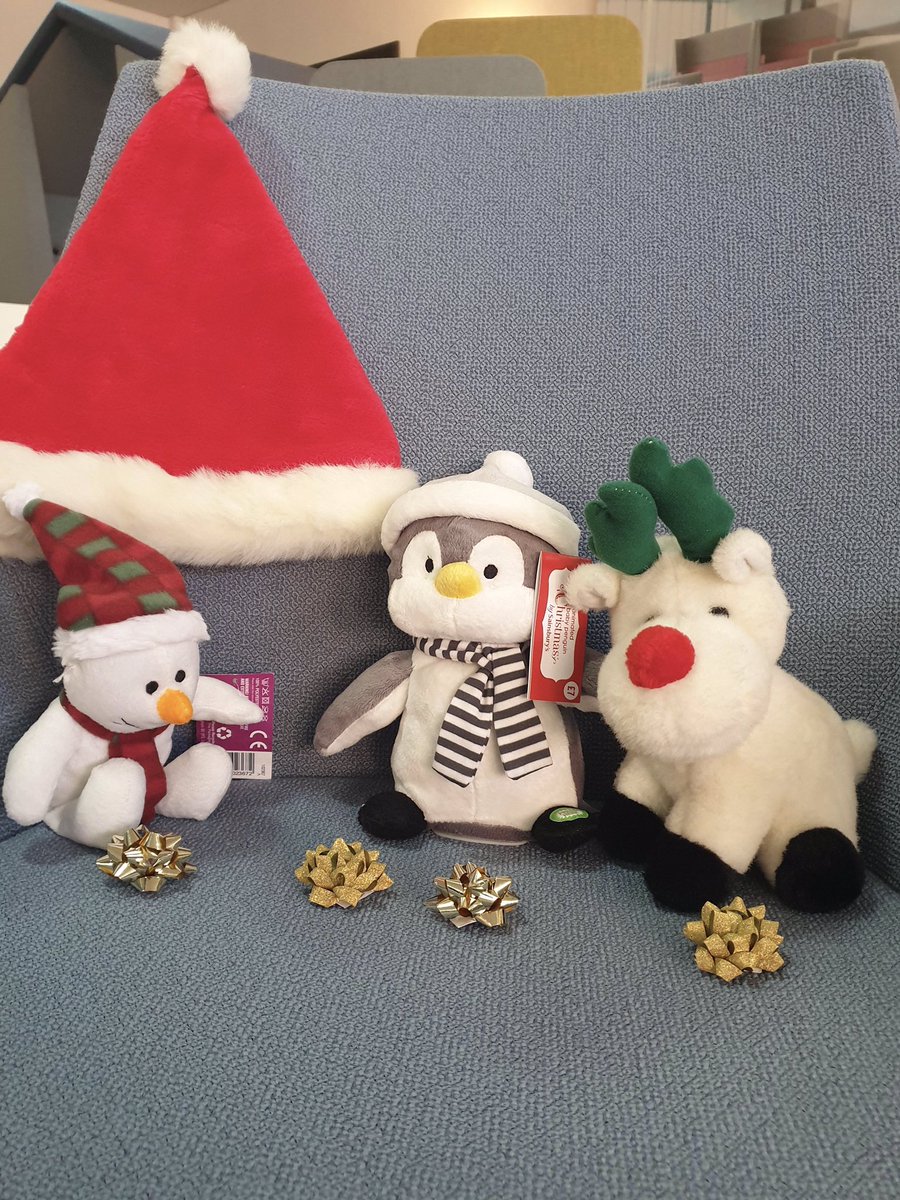 vercosean's tweet photo. Happy Christmas from all at VERCO  #Workspace #OfficeInteriors #WorkplaceDesign #InteriorDesign #OfficeFitout #ContractFurniture #Coworking #Furniture #SpacePlanning #WorkspaceDesign #InteriorDesigner #DesignAndBuild #FurnitureManufacturer #Workstation #FlexibleWorkspace https://t.co/Y89xqm4aLU