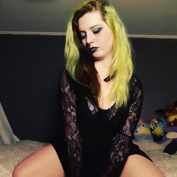 @sexysnaps214 @SinfulBeauty7 https://t.co/oVruDQpvha 10.99$ monthly 🥰 😈Kink friendly 😈Stoner chick  😈Daily<a class="tags" target="_blank" title="On Twitter" href="/?out=eyJ0eXAiOiJKV1QiLCJhbGciOiJIUzUxMiJ9.eyJpYXQiOjE3MjU0OTg0ODQsImlzcyI6InR3cG9ybnN0YXJzLmNvbSIsIm5iZiI6MTcyNTQ5ODQ4NCwiZXhwIjoxNzU3MDM0NDg0LCJyZWRpcmVjdF91cmwiOiJodHRwczovL3R3aXR0ZXIuY29tL3NleHlzbmFwczIxNCJ9.gzTM-W_R0XW32QAgAQ-VIgvOd7-Si6_N9McvmZ3o5RMhrGXwuBn-6WbO-F7zB83vCLk7lSgMrqyVVWhAB9-hXA">@sexysnaps214</a><a class="tags" target="_blank" title="On Twitter" href="/?out=eyJ0eXAiOiJKV1QiLCJhbGciOiJIUzUxMiJ9.eyJpYXQiOjE3MjU0OTg0ODQsImlzcyI6InR3cG9ybnN0YXJzLmNvbSIsIm5iZiI6MTcyNTQ5ODQ4NCwiZXhwIjoxNzU3MDM0NDg0LCJyZWRpcmVjdF91cmwiOiJodHRwczovL3R3aXR0ZXIuY29tL1NpbmZ1bEJlYXV0eTcifQ.f3BhxsMC01wx8bHLaySdm7vdw77B1ppO9kHSj0htVMU-uMaYMEG4gui07BKYWyCaXzwuprwVJTBLD3aVYqToZw">@SinfulBeauty7</a>