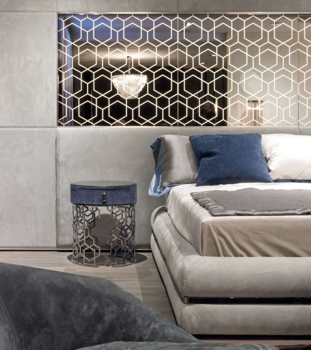 L2Gshop's tweet photo. Il sistema di Boiserie Elegant è caratterizzato da molteplici modularità che permettono di arricchire l’ambiente attraverso eleganti finiture e di rivestire le pareti di tutta la casa.
Showroom #LonghiMilano di via Durini 17 ang. Galleria di Strasburgo. 
https://t.co/3fnCEPp6HO https://t.co/Ql42lLQHRn