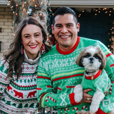 juliejaynak's tweet photo. #ChristmasCardPhoto #NewProfilePic https://t.co/IYQ4LjCapF