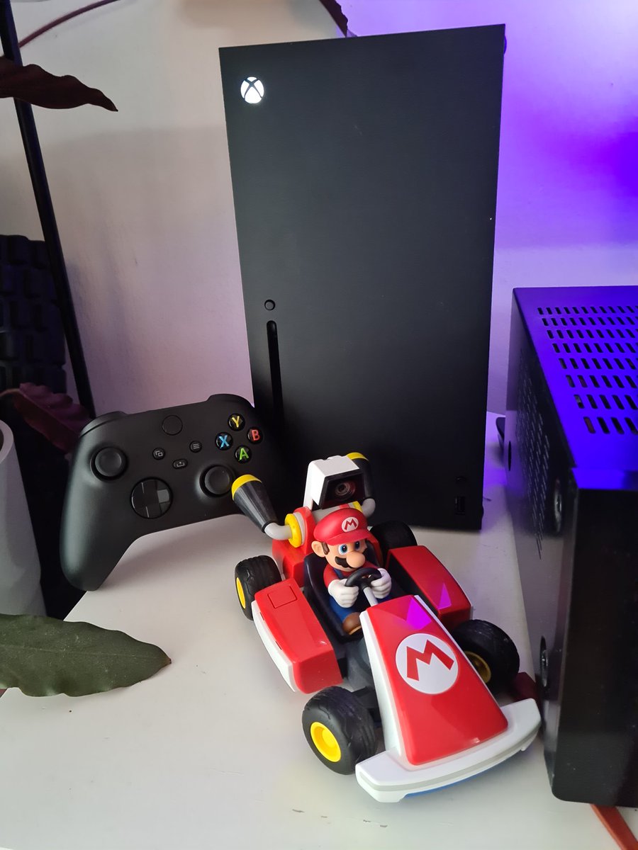 RedbUlrich's tweet photo. Oh, hier ja noch gar nicht hergezeigt das Prachtstück. Seit FR im Hause und noch keine Sekunde bereut. 👌 #valhalla sieht ja richtig nice aus. #XboxSeriesX https://t.co/xpEHga4Nmj