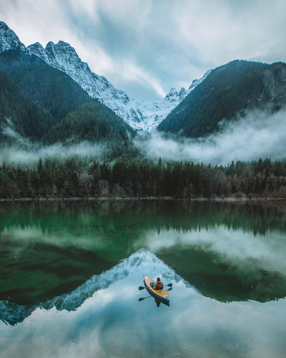 Out on the water a few days ago in the North Cascades 🚣