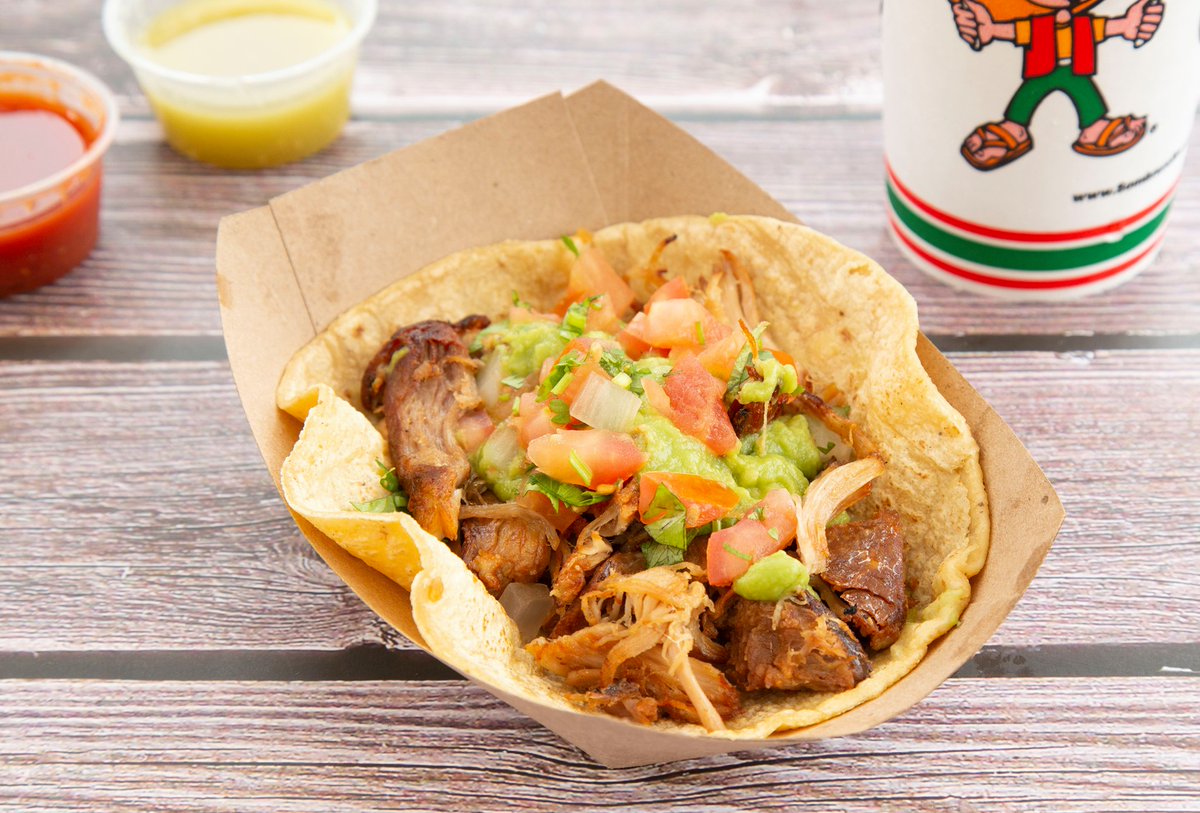 SombreroMexican's tweet photo. 📢ANNOUNCEMENT: It’s #TacoTuesday 🌮🌮!!! Come through for $1 off tacos ALL DAY at your local Sombrero!!! Which type of taco is your favorite??? #taco #tacos #SanDiegotacos #tacolover #tacodinner #tacolunch https://t.co/8CIF7pK4rm