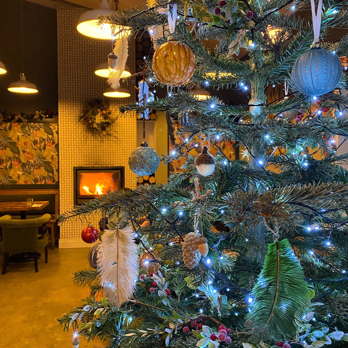 ✨ Our Christmas Opening Hours 🎄

17th-23rd December: 8.30-4.30pm
24th December: 8.30-2pm
25th-28th: Closed 
29th onwards: Opening hours as normal 8.30-4.30pm
