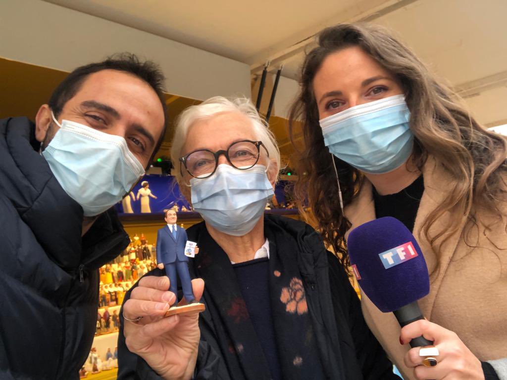 Pauline_lef's tweet photo. Il est là ! Le santon @pernautjp ! Fabriqué par Eliane Muniglia de l’atelier Arterra à Marseille. C’est notre coup de cœur de Noël sur @TF1LeJT à retrouver ici https://t.co/wBQbDEabg0 https://t.co/jm3WQtX5lV