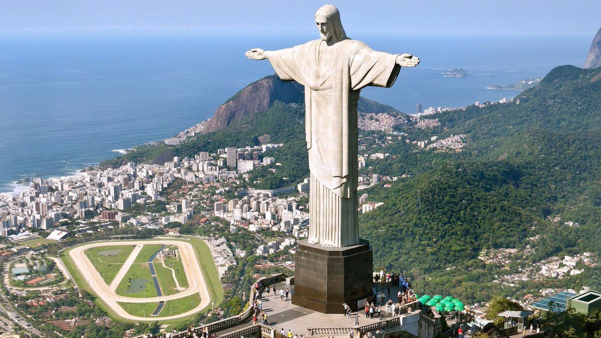 12 RACECOURSES OF CHRISTMAS!12 of the strangest or more unusual racecourses and races out there in the world that people may not have heard of!(A thread)RT’s appreciated!