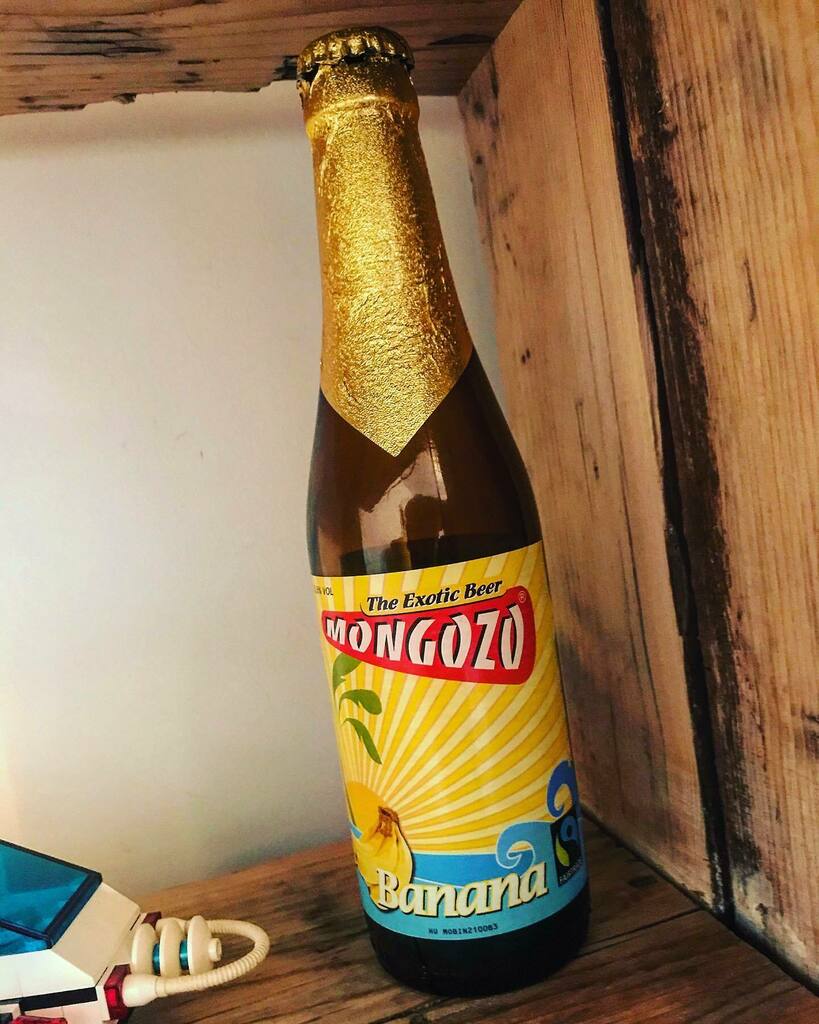 kendall_beer's tweet photo. Mongozo “Banana” (3.6%)
Foam banana sweets. Not something I want to drink again, ever.
Ever
3/10
#mongozo
@mongozo_beers
#mongozobanana https://t.co/Vm65rpNXH1 https://t.co/B5BtEn2JED