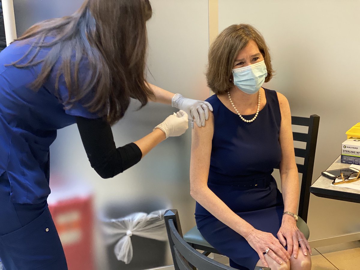 hboucher3's tweet photo. Grateful and hopeful today! Thanks to the scientists and volunteers who made #COVID vaccination happen. We can’t let up on #masking 😷but light is coming! #Science #WeAreID ⁦@IDSAInfo⁩ ⁦@TuftsMedicalCtr⁩ https://t.co/dtmpHZyCkJ