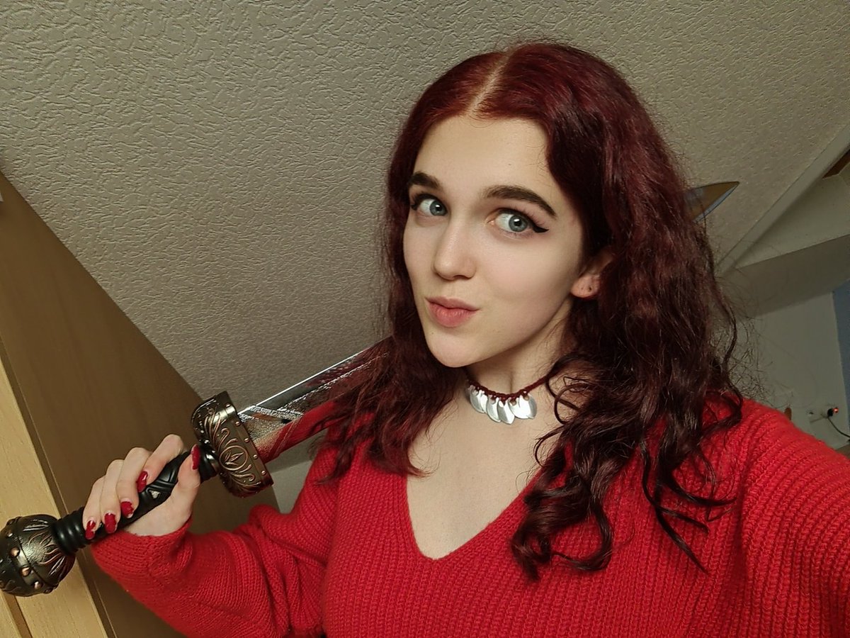 Veronica (VirtueDevice) Twitter