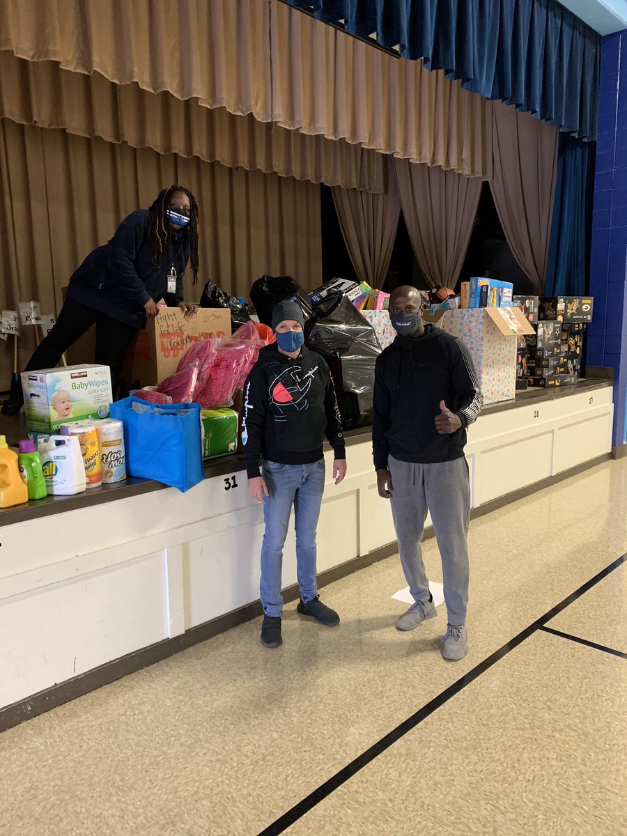 Thanks <a href="/marlinj28/">Marlin Jackson</a> and <a href="/Fight4LifeFound/">Fight for Life Foundation</a> for the #beablessing and the toys and necessities for every student at 105! Can’t wait for the students to be back to celebrate with them! <a href="/DrNHenderson/">Nathalie M Henderson, PhD</a> <a href="/ms_siefert/">Ms. Mary Siefert</a> <a href="/AleesiaLJohnson/">Dr. Aleesia Johnson</a>