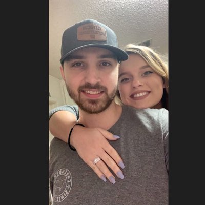 BudroAshley's tweet photo. #NewProfilePic https://t.co/FgQspwB7zS