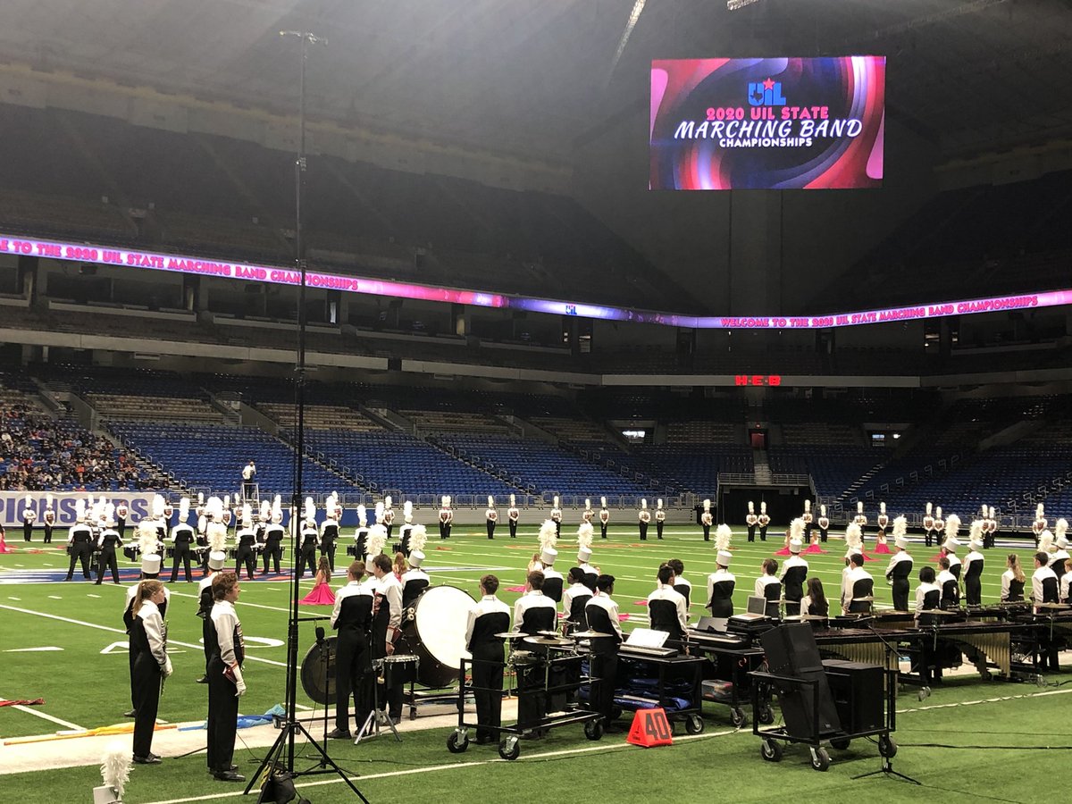 Mark Henry tweet media