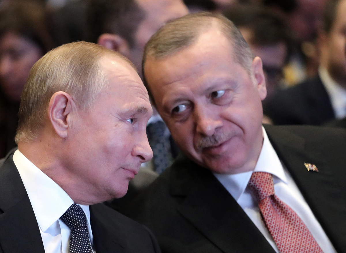 Let's talk about  #Russia,  #Turkey and  #West for a moment. SHORT THREAD.