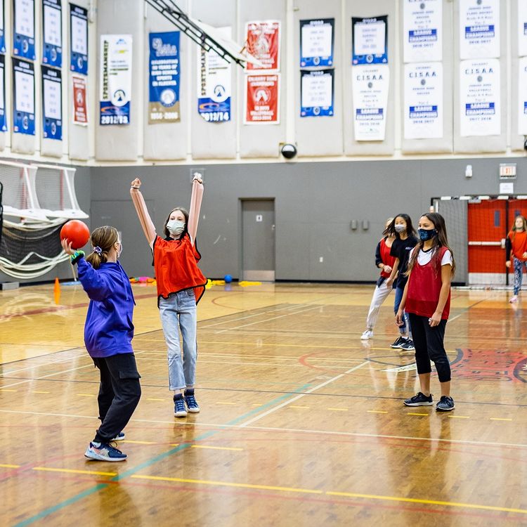 Faced with limitations, the students were asked to design an active covid-friendly sport that would allow them to move and have fun while also respecting the health guidelines for social distancing and mask-wearing. Students worked in teams of 2-3 to invent their sport.