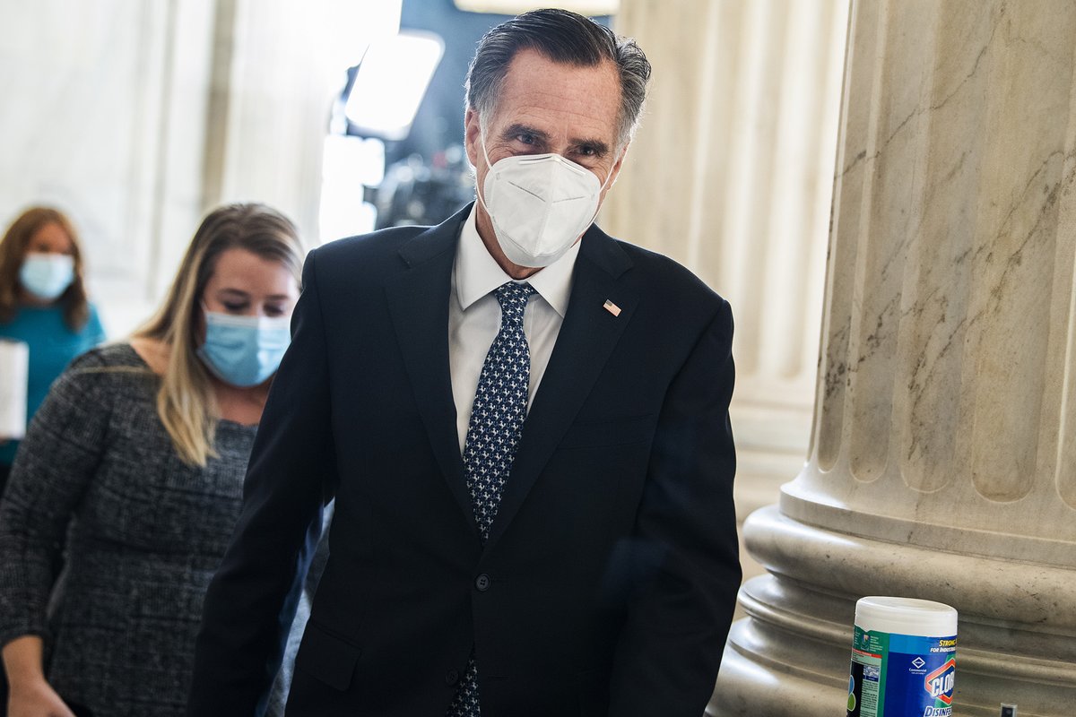 CNNPolitics's tweet photo. Sen. Mitt Romney spoke to President-elect Joe Biden and congratulated him https://t.co/4JNr8Xlfu8 https://t.co/l0SvqOMPUX