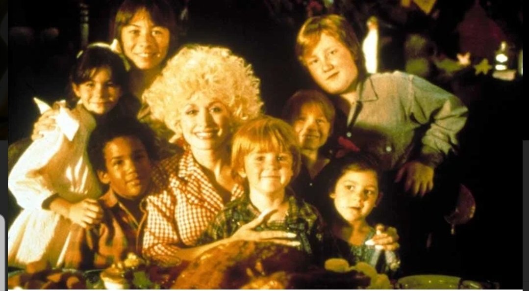 BlerdEclectic's tweet photo. #Day12 I ran across an old DVD of a Christmas movie from the 80s called  A Smoky Mountain Christmas starring Dolly Parton. This is a fun family movie full of heart and laughs. John Ritter is the judge at the end. He was so funny.  #Christmas #Christmasiscoming #22daysofChristmas https://t.co/8nbVe0CaHT