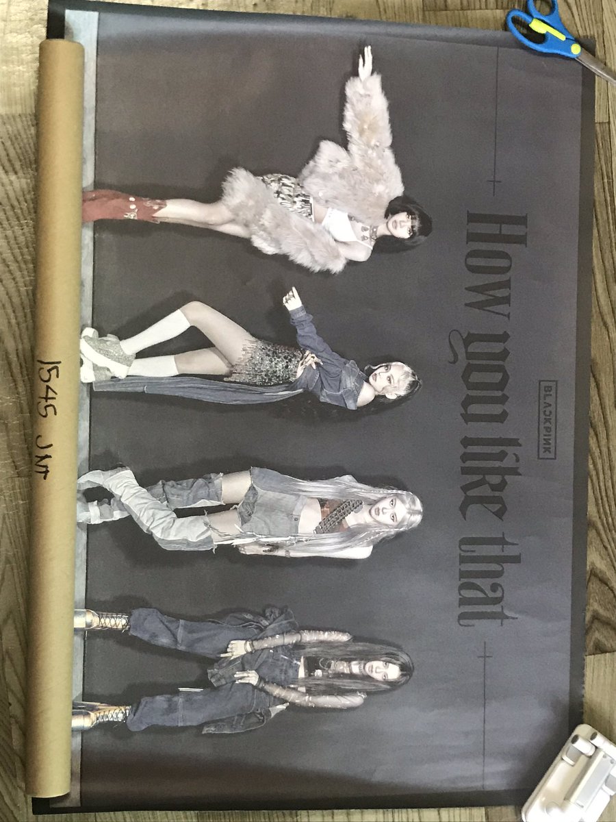 cjclvs's tweet photo. Hello po @CherryBlissPH!!Good morningg💖
I received my HYLT POB poster na!!!! Safe po siyang dumating sakin🥰 Sobrang ganda niyaaaaaaa😍 nadamage lang siya nang kaunti sa bandang taas but its okay💖☺️
Thank you so so much po!!!❤️
#CBPhFeedbacks https://t.co/z8EQaYhjkX