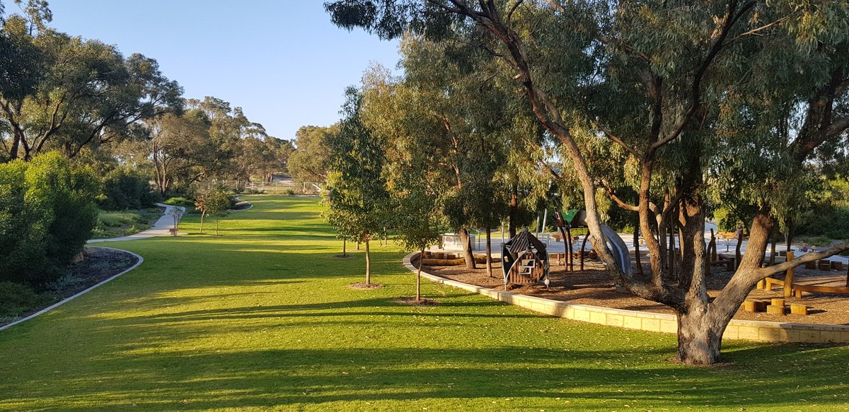 Madora_Bay's tweet photo. limited availably on fully serviced lots in Madora bay this could be your last opportunity to secure a slice of Madora Bay, only walking distance to the beach and surrounded by native trees at Cubana Park. call Bryan Cusick today on 0474 440 666 or visit: https://t.co/c9E69kEsmW https://t.co/xVWvoowf04