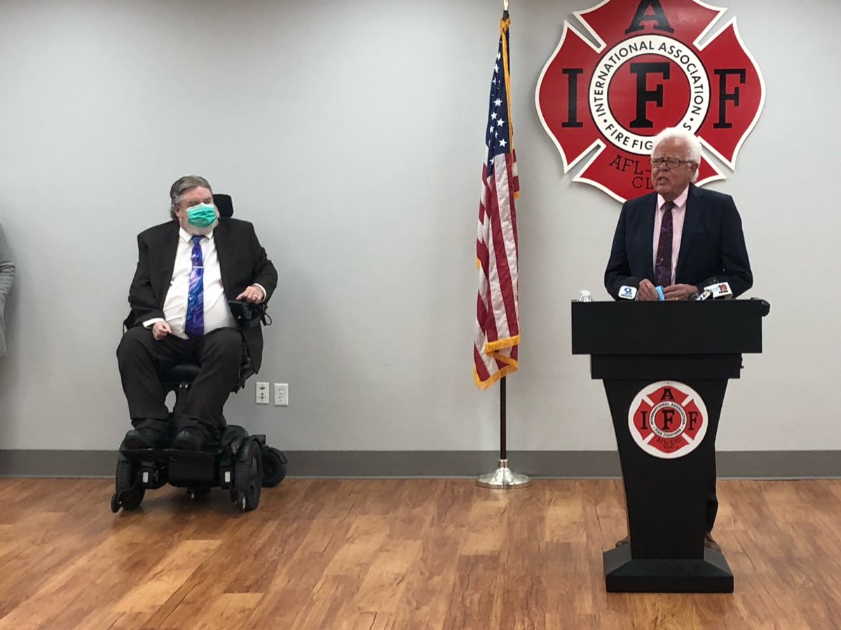 mannforcincy's tweet photo. David Mann attended the announcement of Kevin Flynn running for Council after a hiatus of 4 years. "Kevin is a reservoir of integrity. Hi... https://t.co/t7eZDCdxc1
#cincinnaticouncil #cincinnaticitycouncil #cincinnati #ohio #kevinflynn #davidmann #mannformayor #mannforcincinnati https://t.co/piepCjlhIR