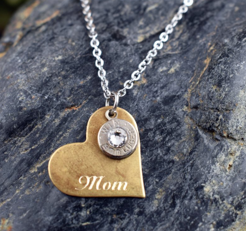 For that awesome mom who you know loves guns! 

Click to get yours!
l8r.it/2Cxr 

#bulletjewelry #bulletdesigns #womenloveguns #giftsforgunowners