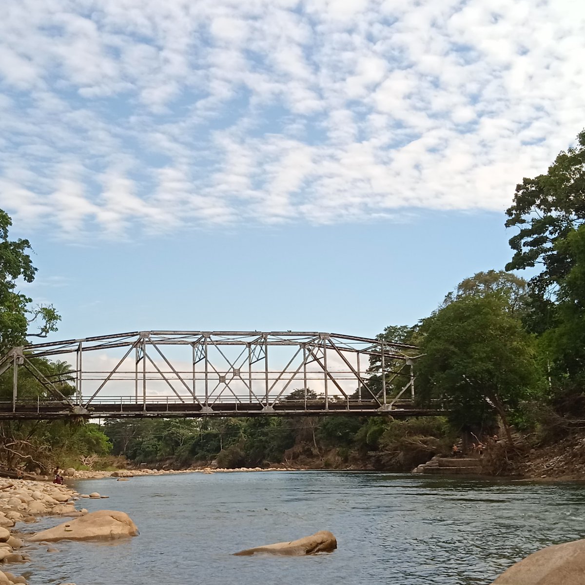 lalopecita_'s tweet photo. #ParaisosDeMiPatria
#RioCanagua #McpioPedraza #EdoBarinas
#Fotografiando #Admirando #BellezasNaturales
#VenezuelaConocerlaEsTuDestino
🌊
@dcabellor
@ZaidAlvarez7
@Annon_latin https://t.co/2qUnChDhWC