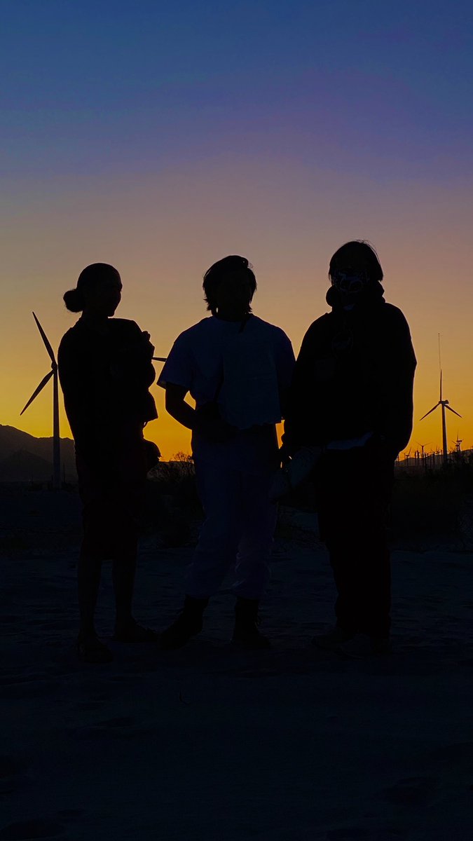 angelgrooveband's tweet photo. SOMEONE IN THE WORLD 4 U. DIRECTED BY @hellascams - COMING SOON 🌎 https://t.co/fVTRYmYkpD