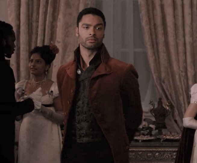 luaamazonas's tweet image. “-O senhor deveria estar elogiando o menino!-observou a ama Hopkins.- Está esperando há quatro anos esperando que ele fale e...
-E ele é um idiota-berrou- Um pequeno idiota!
Simon começou a chorar.”
😭💔