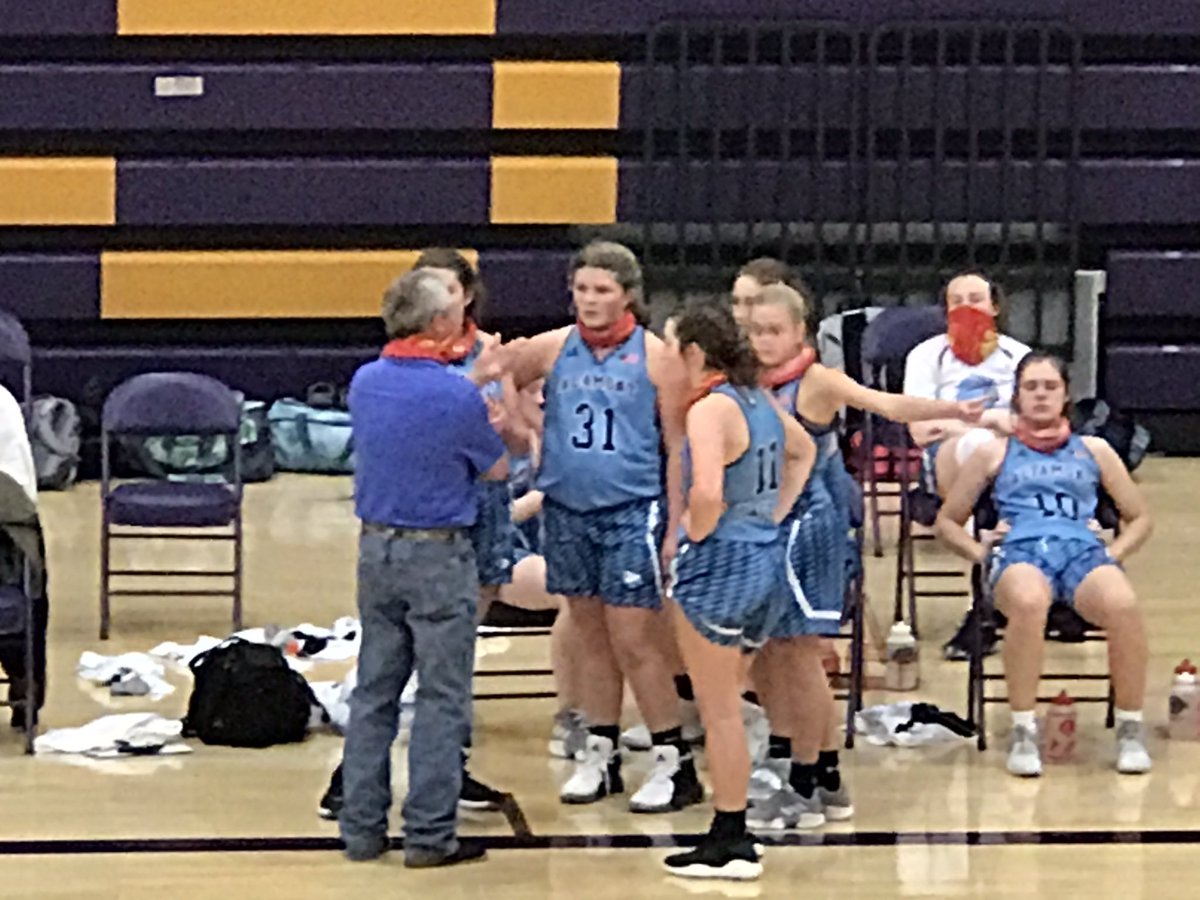 AltamontEagles's tweet photo. Halftime- Nado up by 2 at the half. 13-11. Lady Eagles A team. https://t.co/tUsCawnI3T