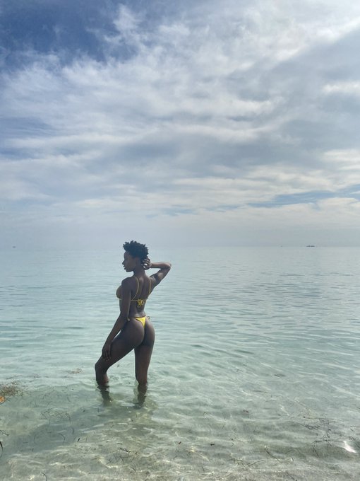 Miami Beach Circa 2020 https://t.co/8xmwR2gRyj