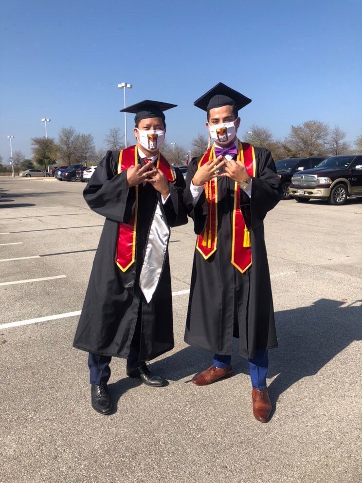 TAMUSanAntonio's tweet photo. Paws up for our #JagGrad2020! Curbside & Virtual Commencement are officially on the books, yβall! You made it, Jags! #SiSePudo πβ¨ https://t.co/SGoxNLUEFJ