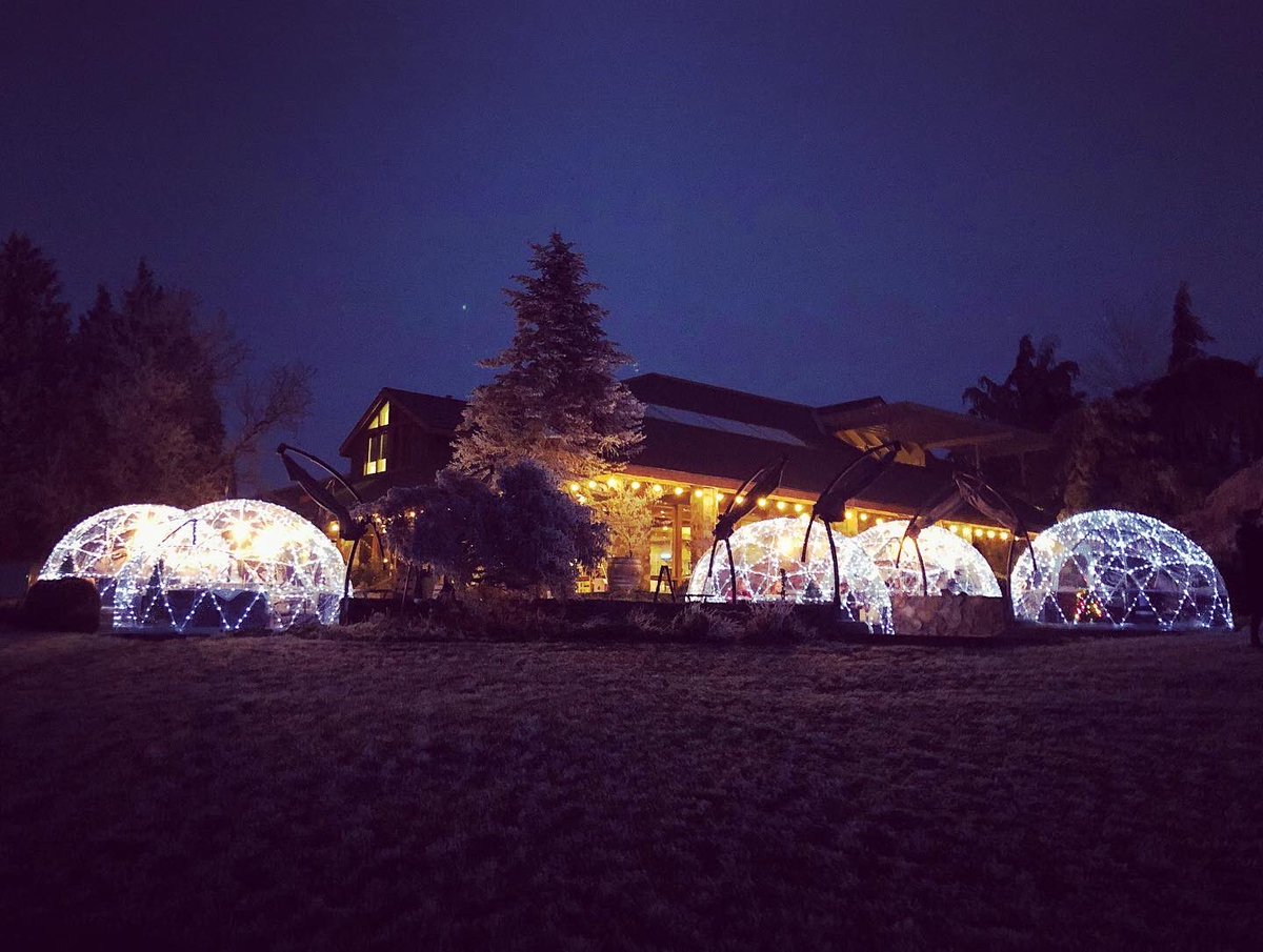 Kmrochel's tweet photo. Bubbly in the bubble #treveri https://t.co/SNEaeSbakj