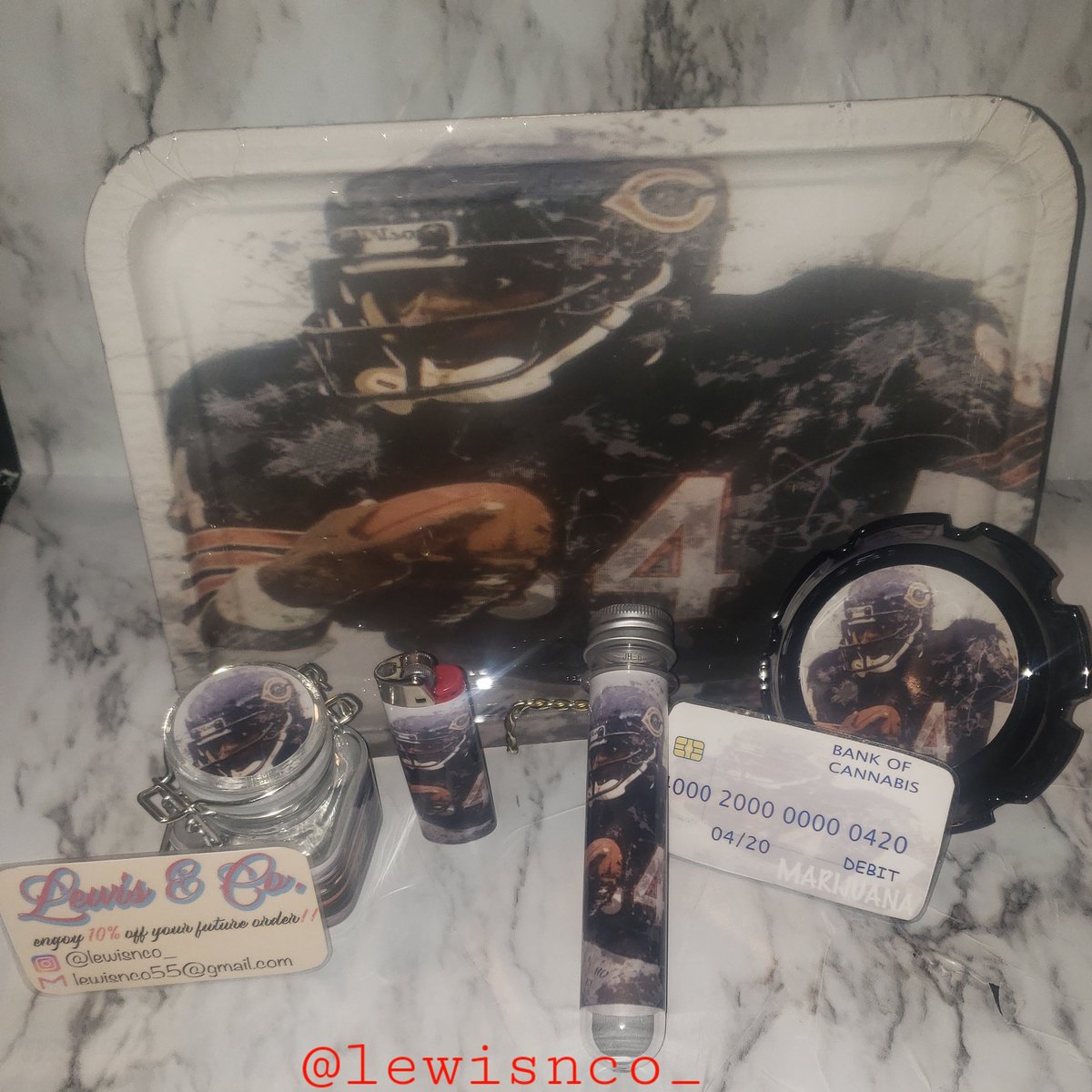 Lewisnco_55's tweet photo. Custom Bears Walter Payton rolling tray

#custom #rollingtray #420 #weedsmokers #highlife #weedaccessories https://t.co/3kXPjol9qM