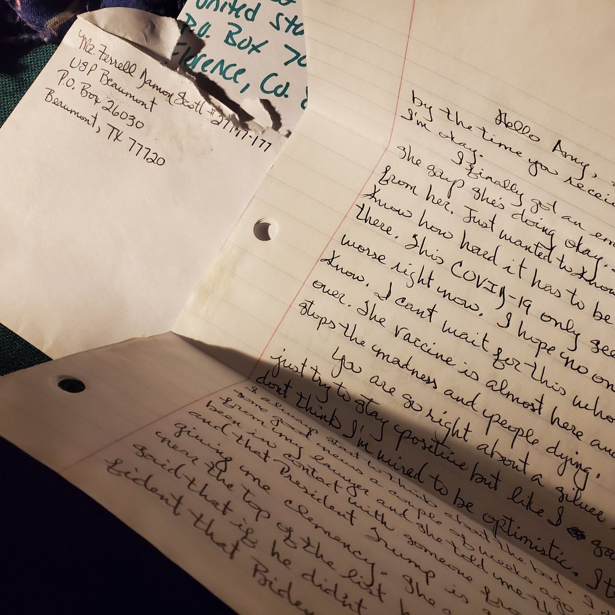 Writing back to some of my #cannabisprisoner penpals. I love Ferrell's penmanship. He's serving life, but his clemency ask is on 45's desk. 🤞🤞🤞🤞🤞🤞#lettersfromprisoners