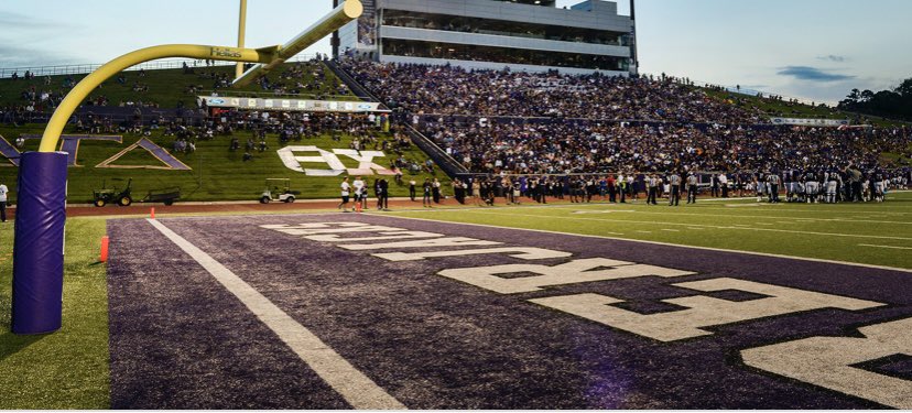 GriffinEdwards7's tweet photo. After much thought and conversation with my parents and coaches, I am very excited to say I have committed to Stephen F. Austin 💜🪓... I wanna say thank you all for every opportunity given, I am forever thankful to be in the position I am now. Axe’Em‼️@coach_b_smith @CoachA_GHS https://t.co/TmUnqaMkHB