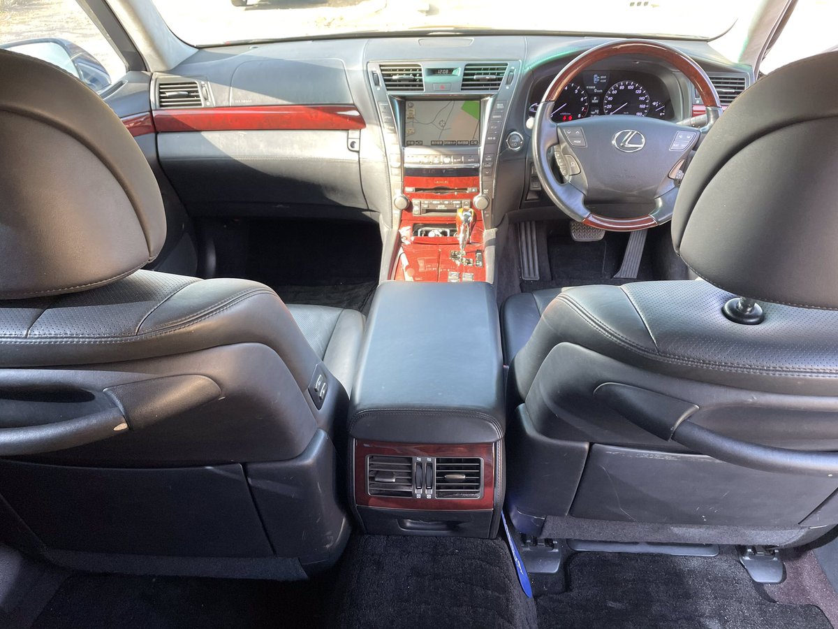 R13133455's tweet photo. ls600hl中期UIパッケージ売ります
車検二年付き、オイル5000キロ、エレメント1万キロごとに交換してました。 https://t.co/mLIMzbKiH2