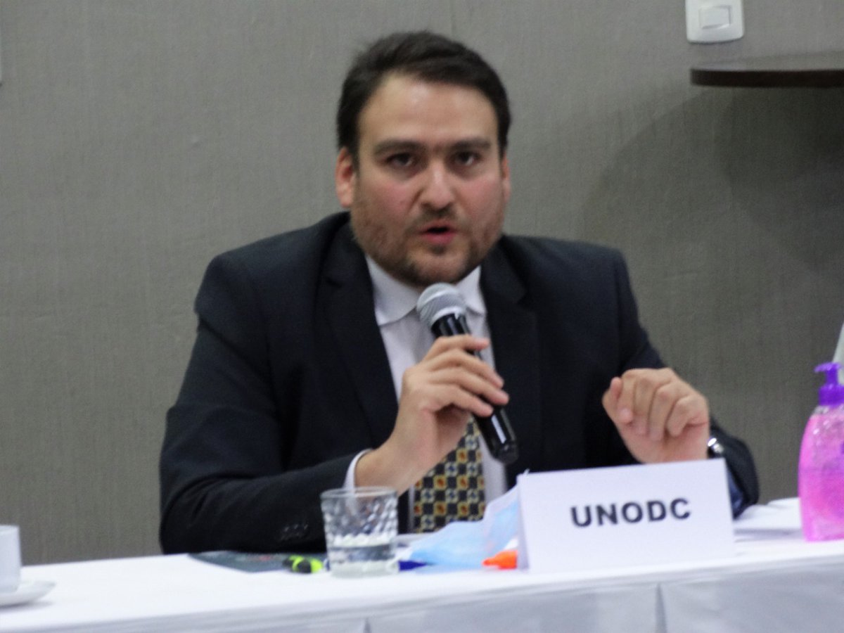 UNODCBolivia's tweet photo. Con el apoyo de la @UEenBolivia, la @UNODCBolivia llevó a cabo la Reunión del Grupo Temático sobre Drogas (#GTD) con la asistencia de representantes del #CuerpoDiplomático en #LaPaz, #VDSSC, @MindeGobierno @EDelCastilloDC, quien expuso la estrategia #antidrogas 2021-2025🇧🇴 https://t.co/kymyAmzoCa