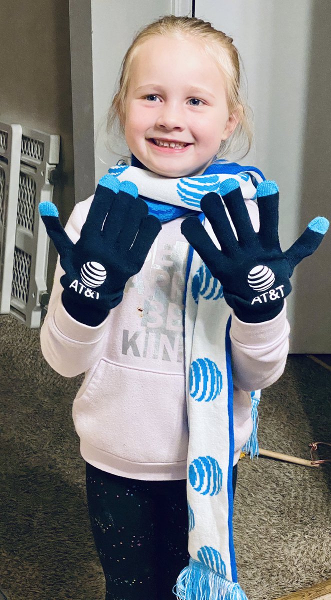 Isla is  all decked out in my new <a href="/ATT/">AT&T</a> gear! AT&amp;T is keeping me warm this winter! #lifeatatt #TribeZ #BestNetwork <a href="/Jason_Ziemba/">Jason Ziemba</a> <a href="/DemetrusHayes1/">Demetrus Hayes</a> <a href="/TomMonahan10/">Tom Monahan</a> @BrandonCookeASM