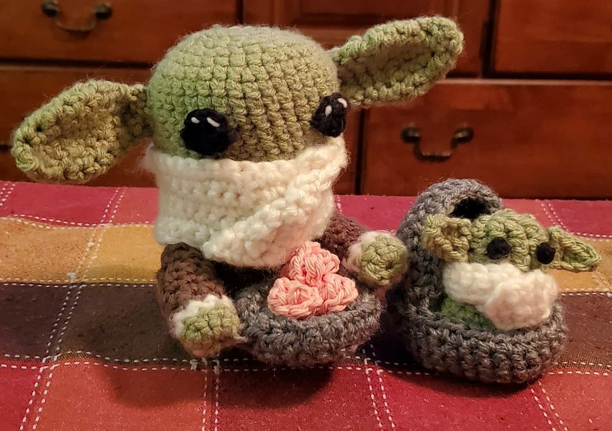 C4core's tweet photo. Meet my AmiGROGUrumi friends 😍
@loopsoflovecc
.
#BabyYoda #TheChild #TheFoundling #Grogu #Mandalorian #StarWars #amigurumi #handmade #crochet #AmiGROGUrumi #TheMandalorian #shopsmall #greatgiftideas #Toronto #loopsoflove #Yoda

https://t.co/jR1rwXMies https://t.co/bpuKnVfrVv
