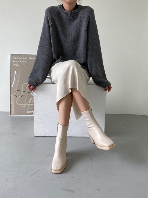 白いショートブーツのtwitterイラスト検索結果