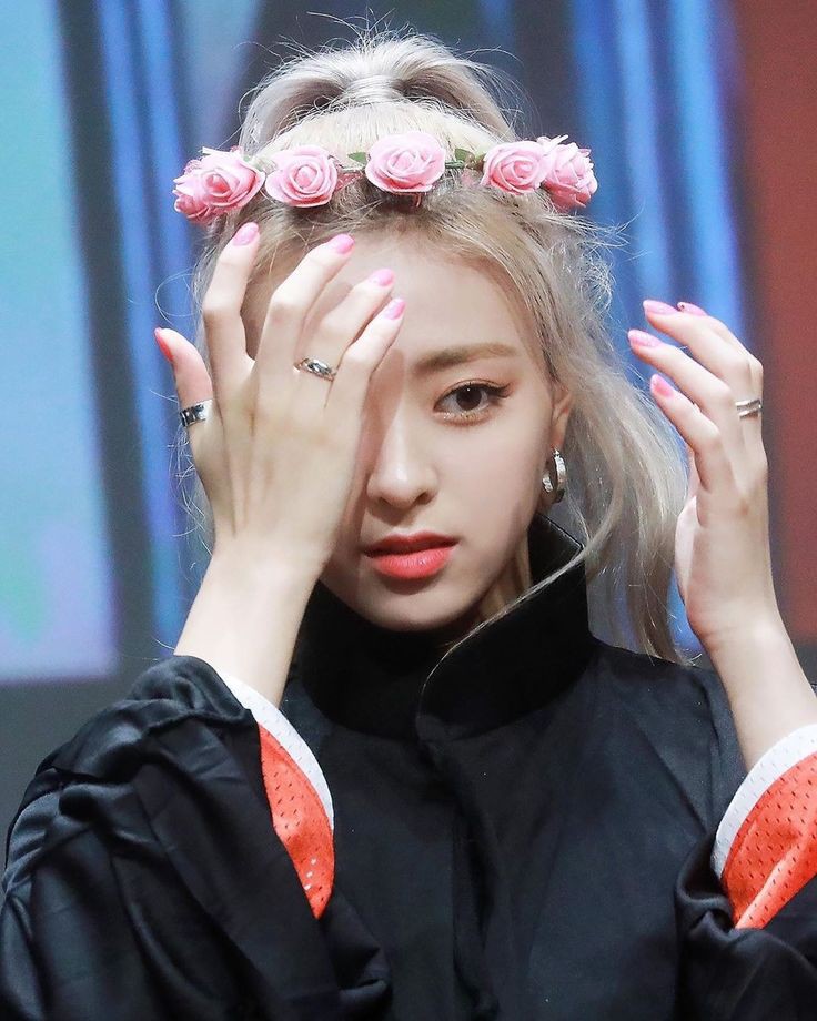 Yunaitzy✨ tweet media