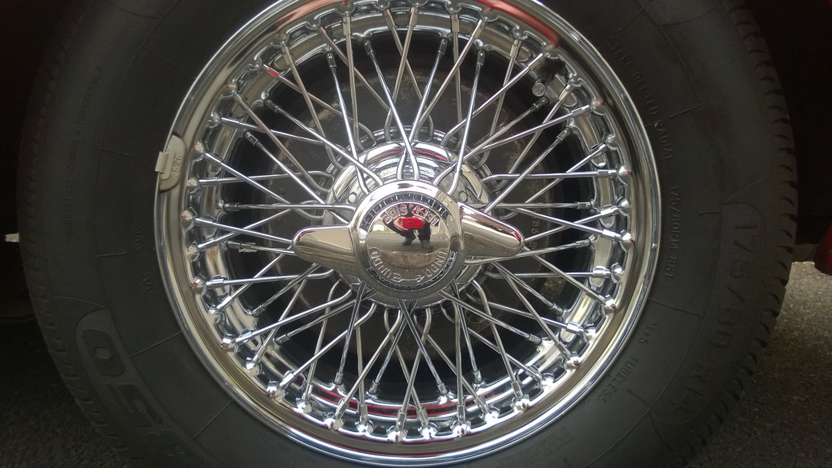 BulldogBDX's tweet photo. And before one retires for the evening how about a little #wirewheelwednesday Don't you just love some shiny spokes. 😁😁
@CCCuration @Tetbury_Classic @RestorationsCar @jkclassics1 @ClassicCarWkly @BCCParts @oldclassiccar https://t.co/Rkzcg9LkG8